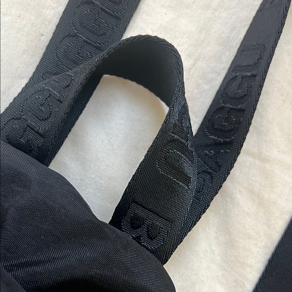 Baggu Mini Backpack - Picture 2 of 7